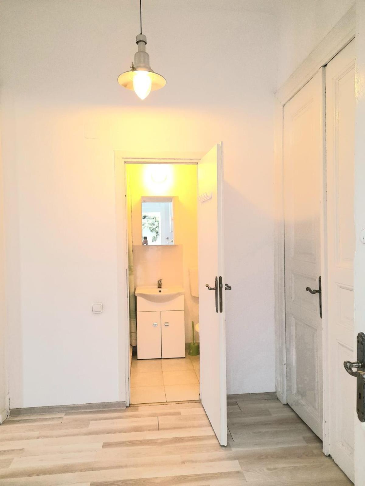 Apartament Casa Liveni Bukareszt Zewnętrze zdjęcie